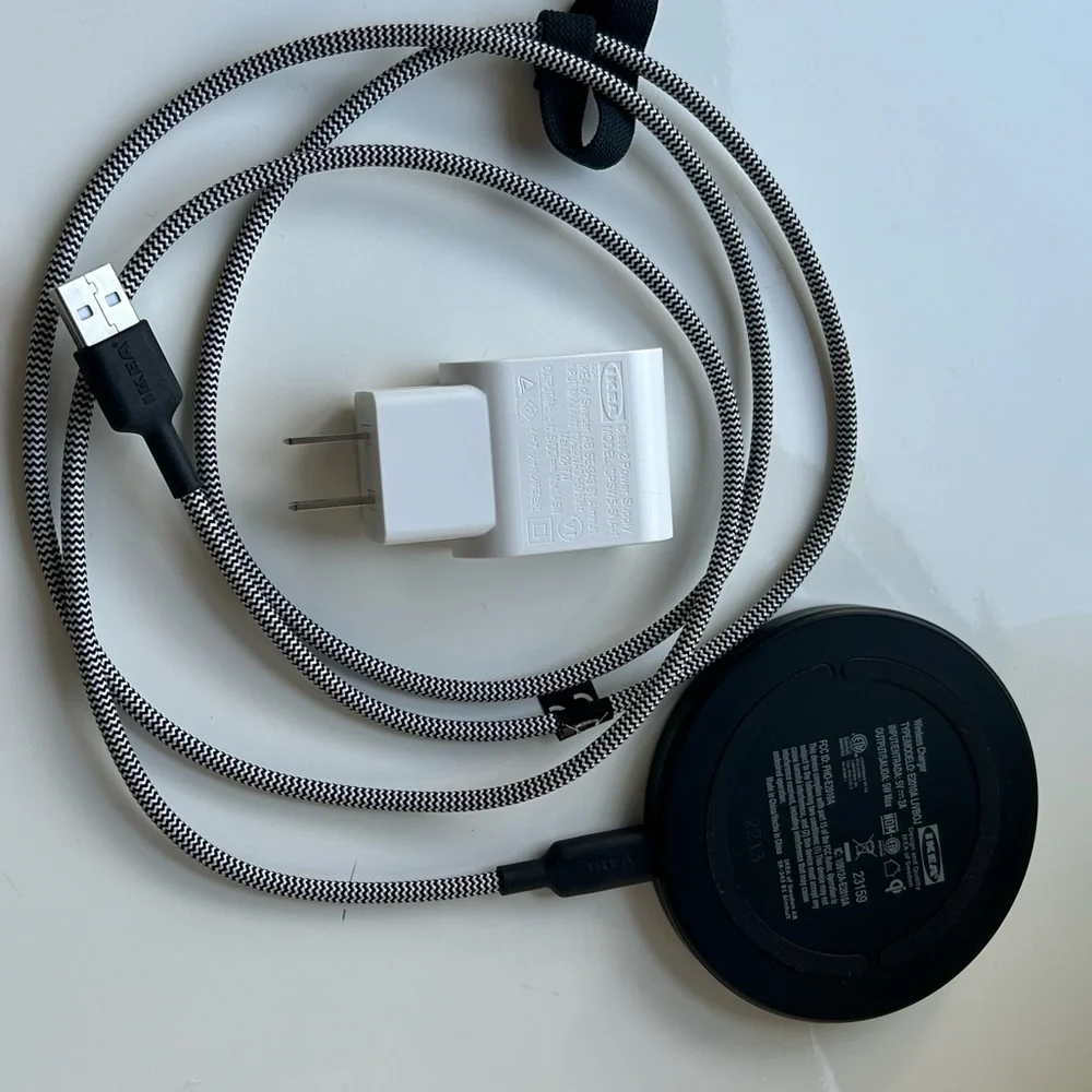 IKEA Black/White Wireless Charger & Cable Set with Adapter